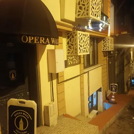 Hotel Opera *