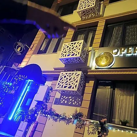 Opera Hotel